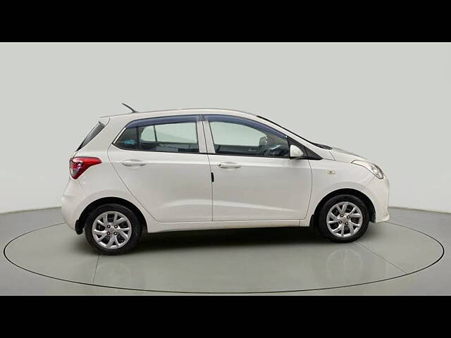 Used Hyundai Grand i10 [2013-2017] Sportz 1.2 Kappa VTVT [2016-2017] in Delhi