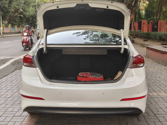 Used Hyundai Elantra SX (O) 1.5 AT in Navi Mumbai