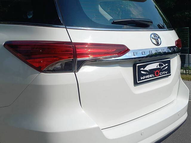 Used Toyota Fortuner [2016-2021] 2.8 4x2 AT [2016-2020] in Kanpur