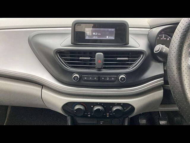 Used Tata Altroz XE Petrol [2020-2023] in Hyderabad