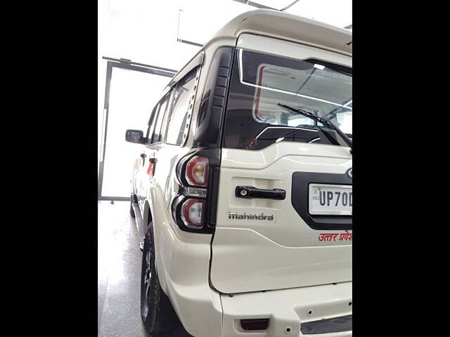 Used Mahindra Scorpio [2014-2017] S8 1.99 [2016-2017] in Varanasi