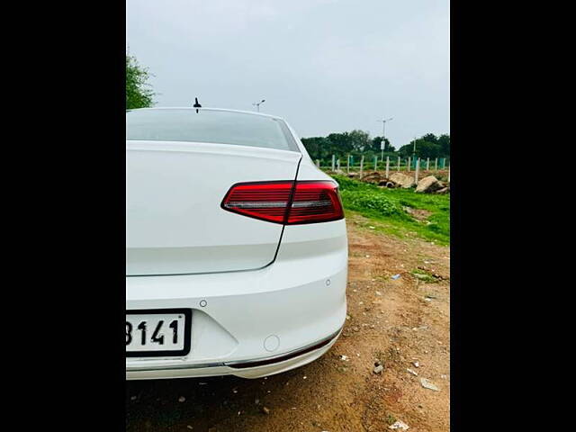 Used Volkswagen Passat Highline in Ahmedabad