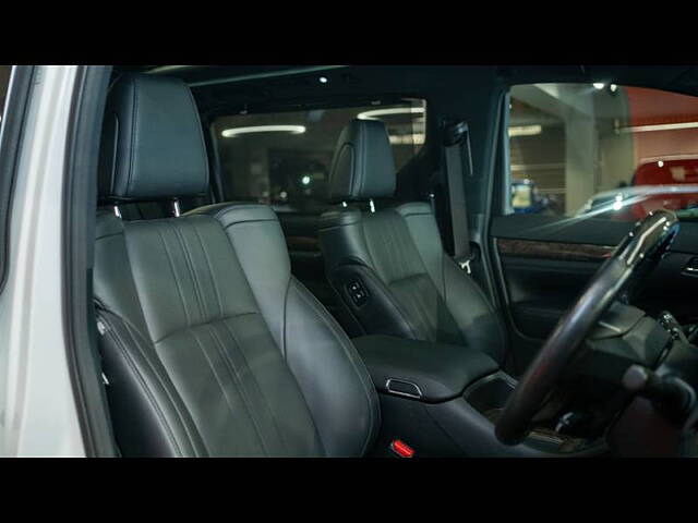 Used Toyota Vellfire VIP – Executive Lounge in Delhi