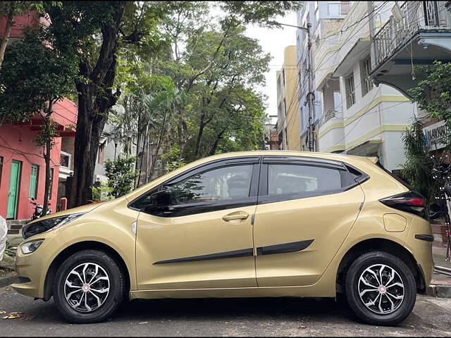 Used Tata Altroz XM Petrol [2021-2022] in Kolkata