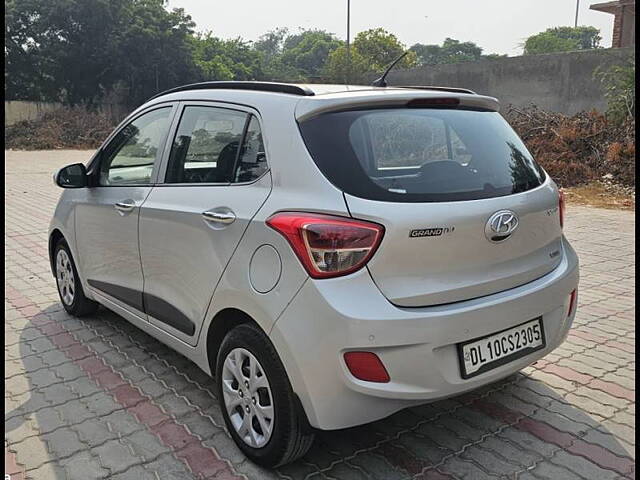 Used Hyundai Grand i10 Sportz (O) AT 1.2 Kappa VTVT [2017-2018] in Delhi