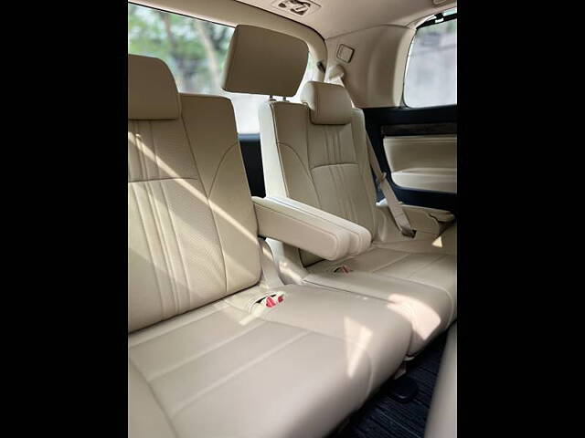 Used Toyota Vellfire VIP – Executive Lounge in Delhi