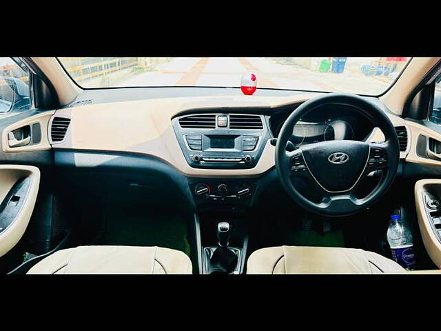 Used Hyundai i20 [2020-2023] Sportz 1.2 MT [2020-2023] in Lucknow