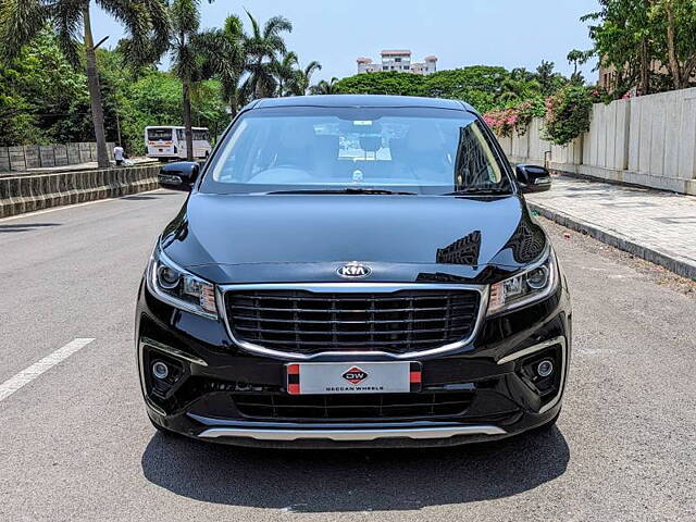 Used 2021 Kia Carnival in Pune