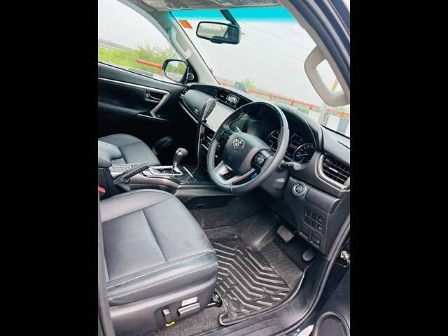 Used Toyota Fortuner 4X2 AT 2.8 Diesel in Meerut