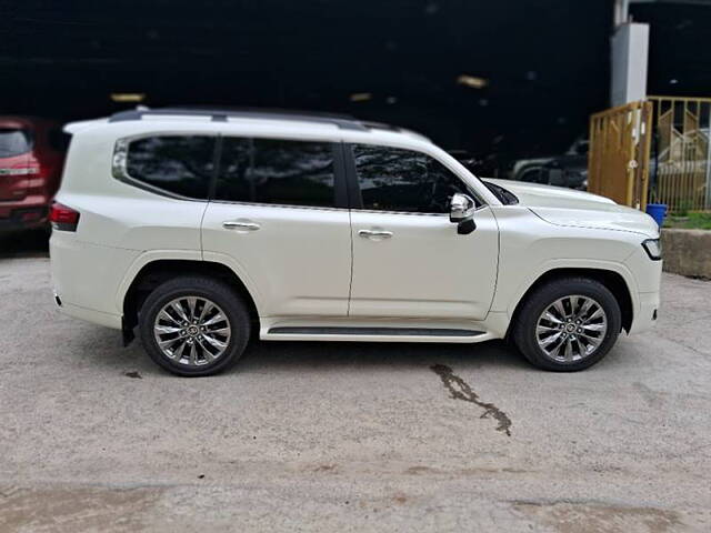 Used Toyota Land Cruiser ZX Diesel in Hyderabad