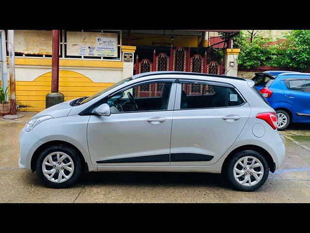 Used Hyundai Grand i10 Sportz (O) 1.2 Kappa VTVT [2017-2018] in Mumbai