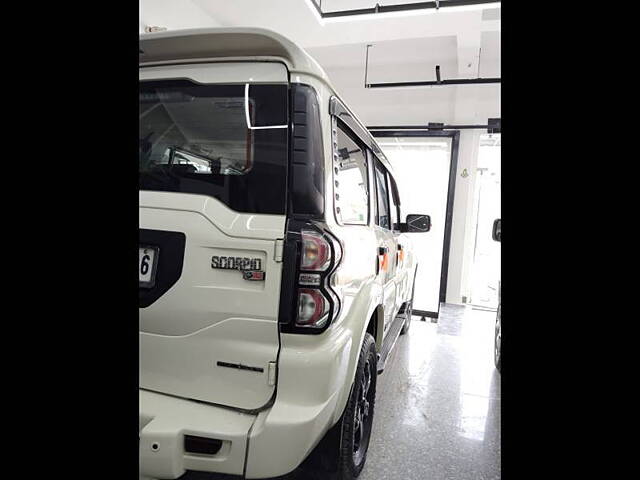 Used Mahindra Scorpio [2014-2017] S8 1.99 [2016-2017] in Varanasi