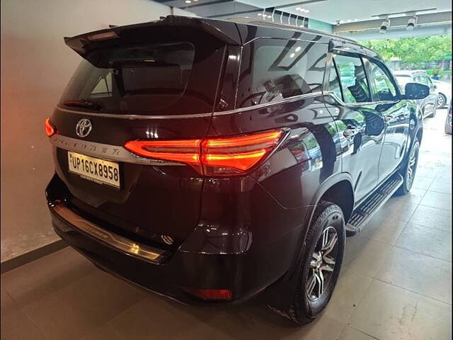 Used Toyota Fortuner 4X2 AT 2.8 Diesel in Delhi