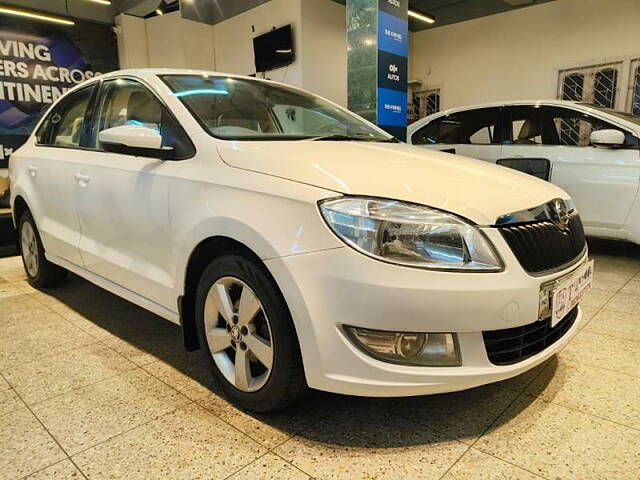 Used Skoda Rapid Ambition 1.5 TDI AT in Kolkata