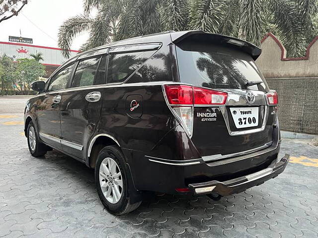 Used Toyota Innova Crysta [2016-2020] 2.4 G 8 STR [2016-2017] in Hyderabad