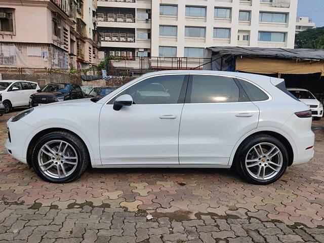 Used Porsche Cayenne E-Hybrid in Mumbai