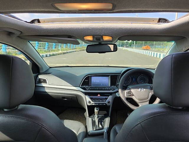 Used Hyundai Elantra SX (O) 2.0 AT in Pune