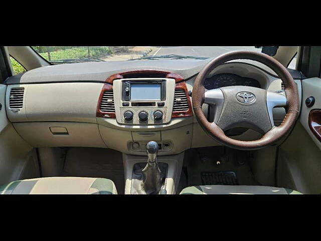 Used Toyota Innova [2013-2014] 2.5 GX 7 STR BS-III in Chandigarh
