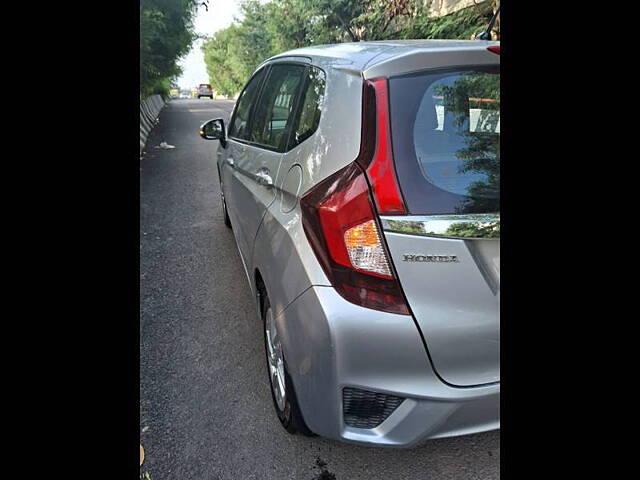 Used Honda Jazz [2015-2018] V Petrol in Delhi