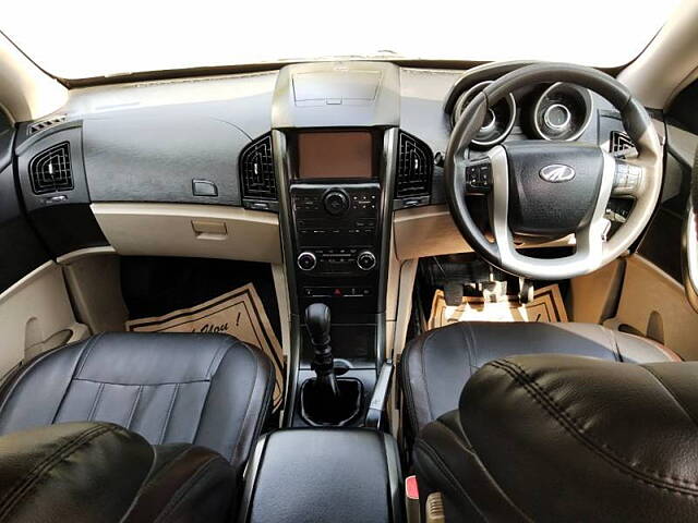 Used Mahindra XUV500 [2015-2018] W6 in Vadodara