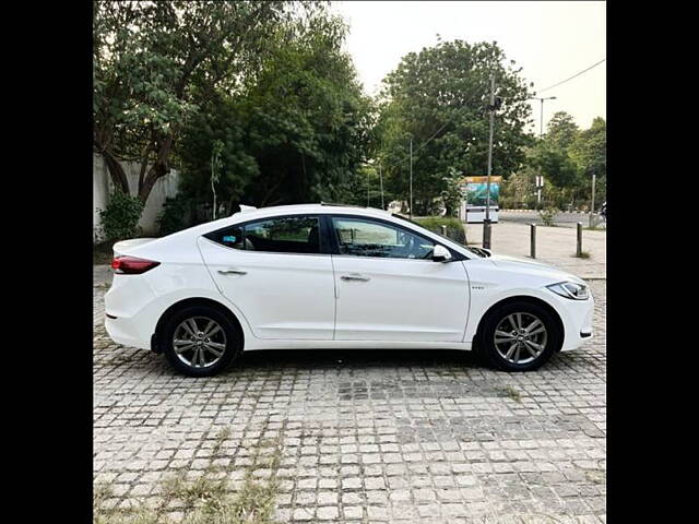 Used Hyundai Elantra SX (O) 2.0 AT in Delhi