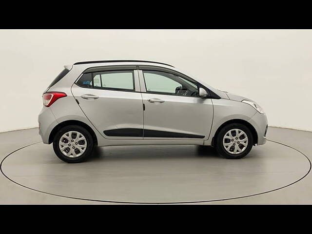 Used 2016 Hyundai Grand i10 in Delhi