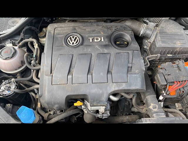 Used Volkswagen Ameo Highline Plus 1.5L (D)16 Alloy in Ahmedabad