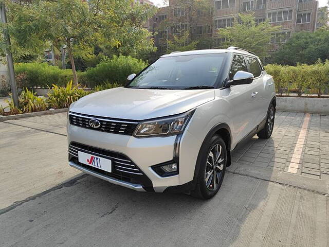 Used Mahindra XUV300 [2019-2024] W8 (O) 1.2 Petrol in Ahmedabad