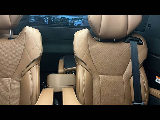 Used Toyota Vellfire VIP – Executive Lounge in Ahmedabad