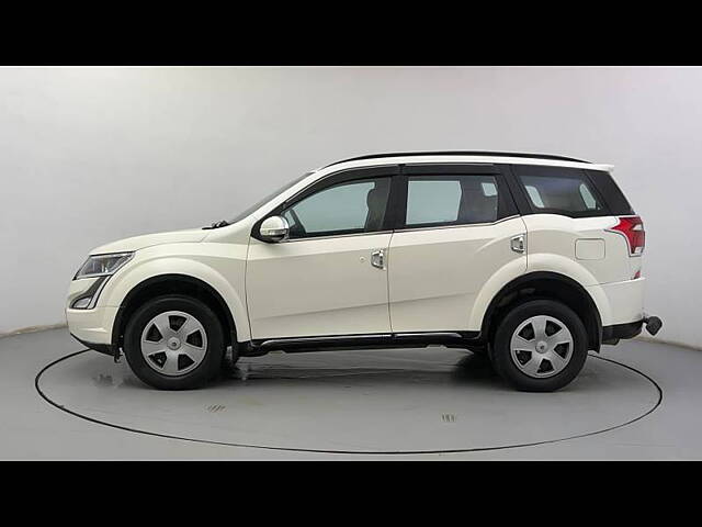 Used Mahindra XUV500 W7 [2018-2020] in Ahmedabad