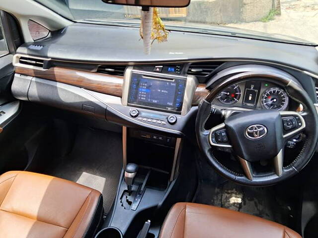 Used Toyota Innova Crysta [2016-2020] 2.8 ZX AT 7 STR [2016-2020] in Hyderabad