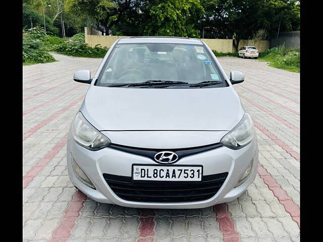 Used 2013 Hyundai i20 in Delhi