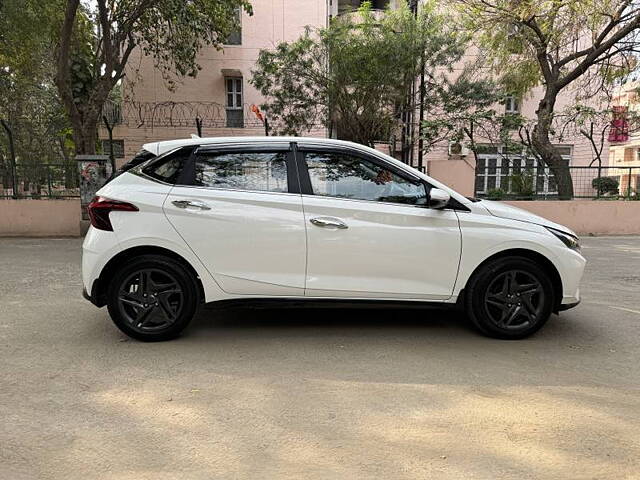 Used Hyundai i20 [2020-2023] Sportz 1.2 MT [2020-2023] in Delhi
