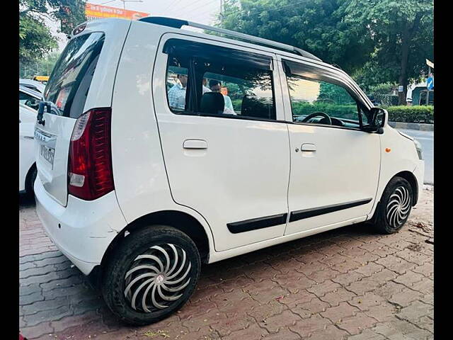 Used Maruti Suzuki Wagon R 1.0 [2014-2019] VXI AMT in Kanpur