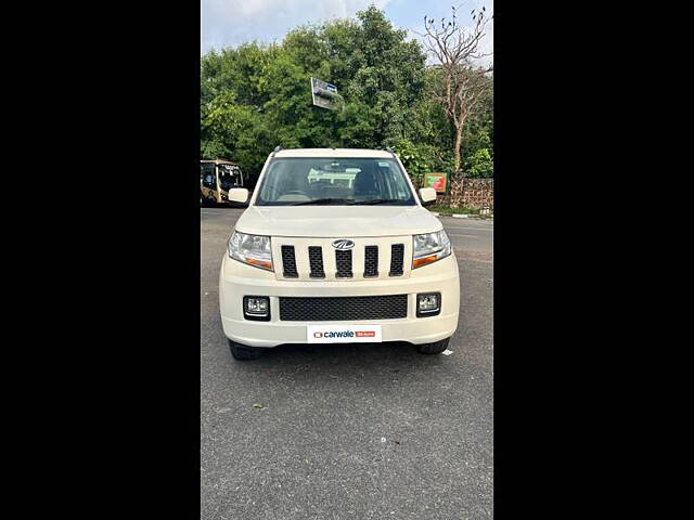 Used 2017 Mahindra TUV300 in Delhi