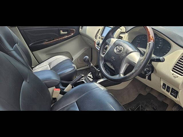 Used Toyota Innova [2009-2012] 2.5 GX 8 STR BS-IV in Mumbai