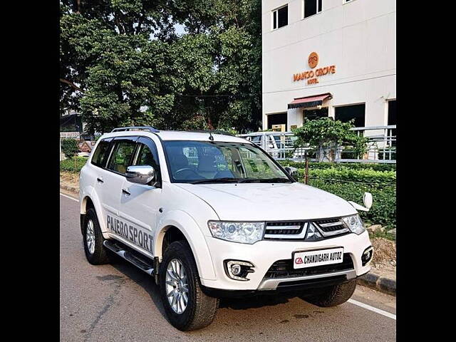 Used Mitsubishi Pajero Sport 2.5 AT in Chandigarh