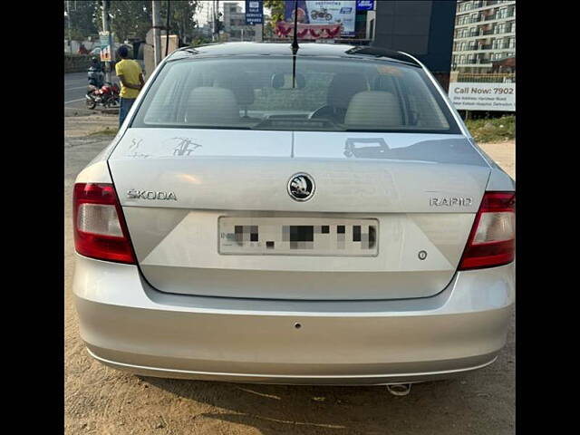 Used Skoda Rapid [2014-2015] 1.6 MPI Ambition with Alloy Wheels in Dehradun