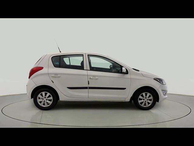 Used Hyundai i20 [2010-2012] Sportz 1.2 BS-IV in Ahmedabad