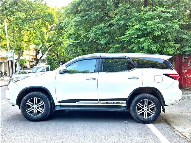 Used Toyota Fortuner 4X2 AT 2.7 Petrol in Delhi