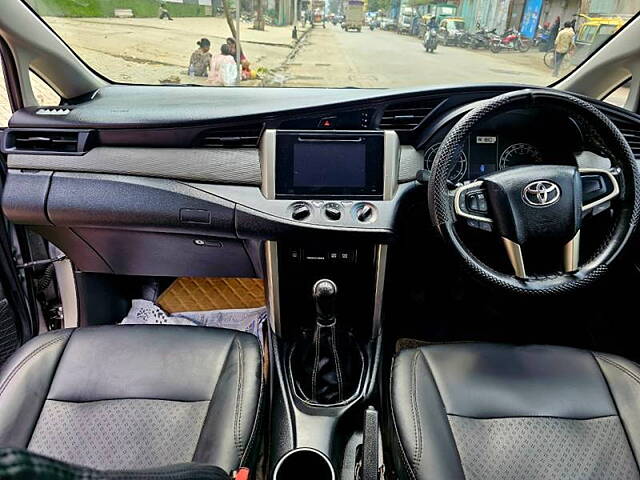 Used Toyota Innova Crysta [2016-2020] 2.4 G 7 STR [2016-2017] in Mumbai