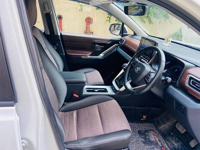 Used Toyota Innova Hycross VX Hybrid 8 STR in Delhi