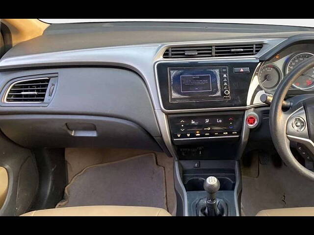 Used Honda City 4th Generation V Petrol [2017-2019] in Ahmedabad