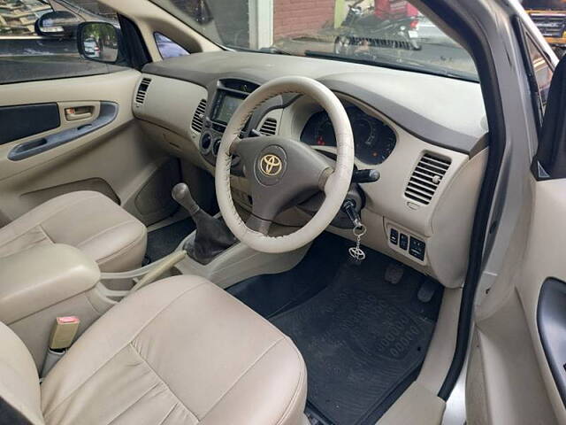 Used Toyota Innova [2005-2009] 2.5 G4 8 STR in Hyderabad