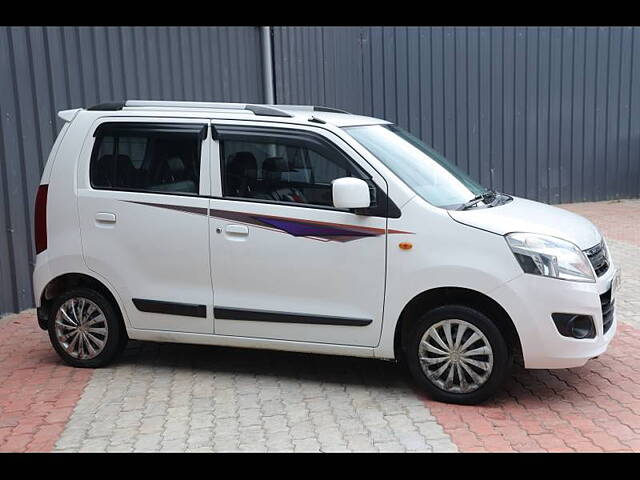 Used Maruti Suzuki Wagon R 1.0 [2014-2019] VXI+ AMT in Ahmedabad