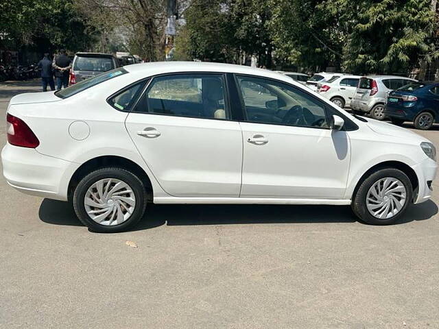 Used Skoda Rapid Active 1.6 MPI in Delhi