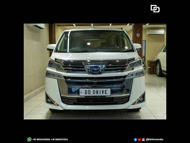 Used 2023 Toyota Vellfire in Delhi