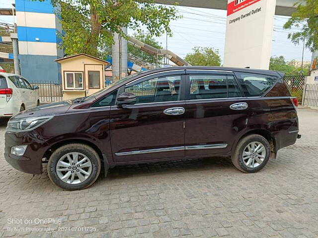 Used Toyota Innova Crysta [2016-2020] 2.4 V Diesel in Delhi