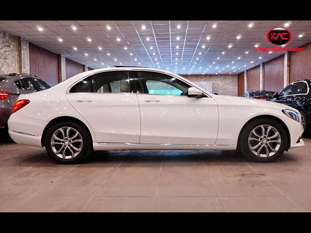 Used Mercedes-Benz C-Class [2014-2018] C 200 Avantgarde in Delhi