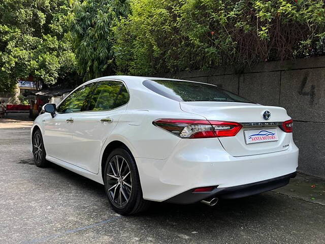 Used Toyota Camry Hybrid in Delhi